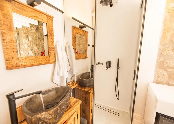 Poppy Mykonos * Áno Merá