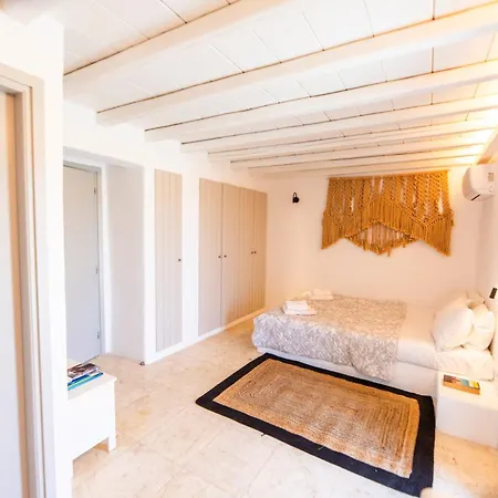 Poppy Mykonos Áno Merá