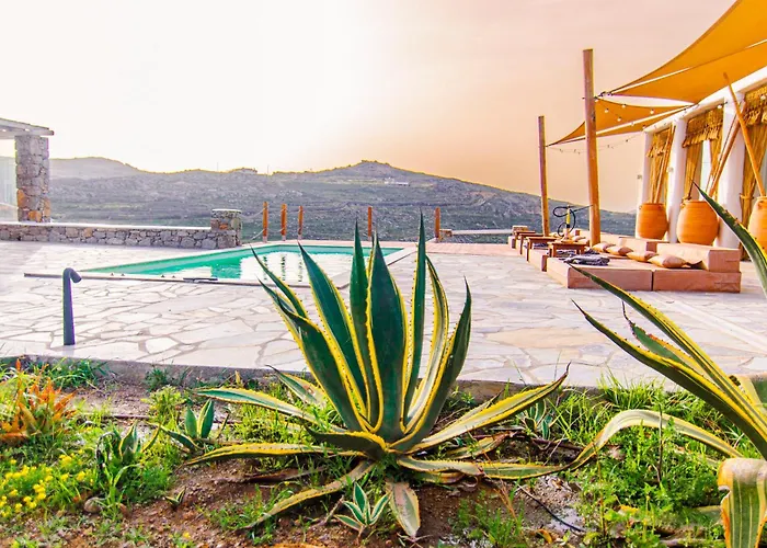 Poppy Mykonos