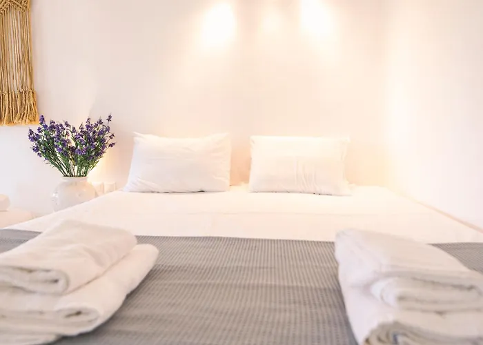 Poppy Mykonos * Άνω Μερά